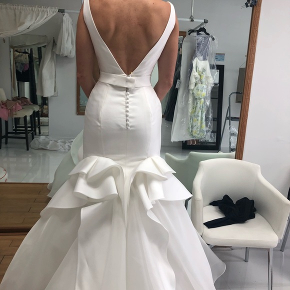 NWOT Valentini Spose Timeless E0701 Wedding Dress - Picture 6 of 6